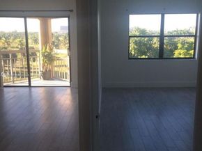 8290 Lake Dr 527, Doral FL 33166