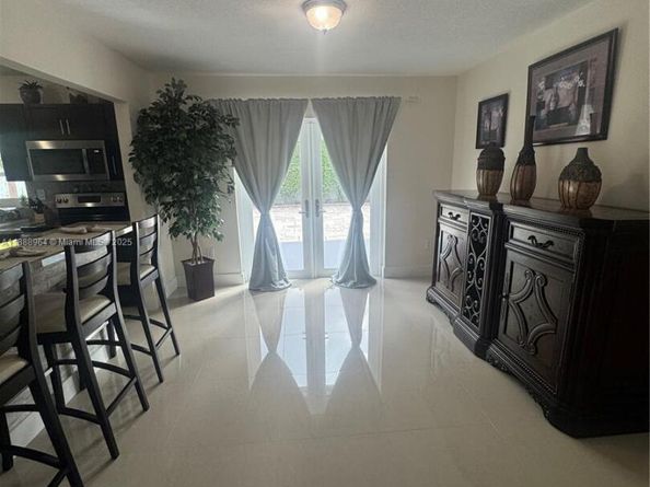 7621 SW 147th Ct, Miami FL 33193