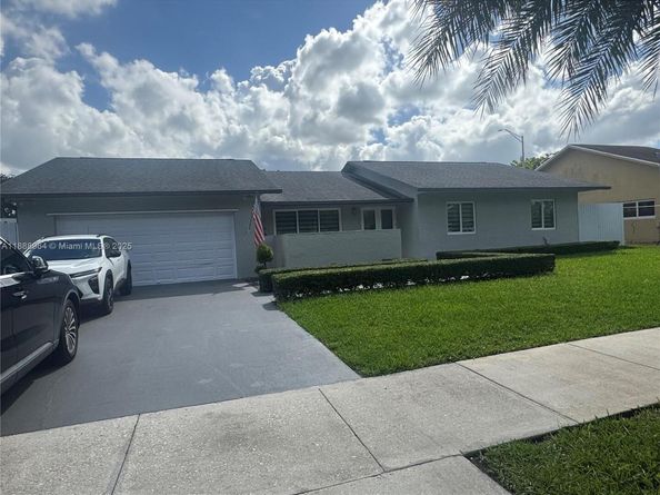 7621 SW 147th Ct, Miami FL 33193