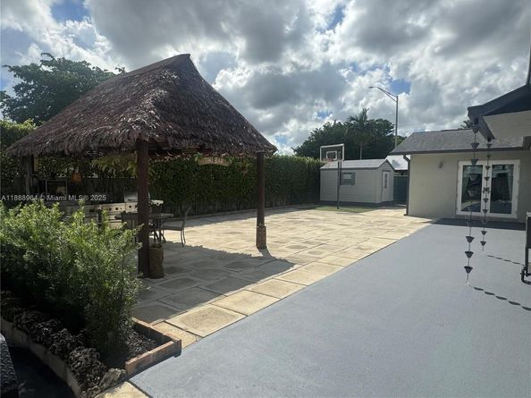 7621 SW 147th Ct, Miami FL 33193