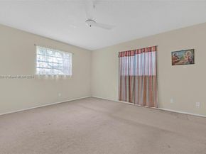 4000 NW 44th Ave 203, Lauderdale Lakes FL 33319
