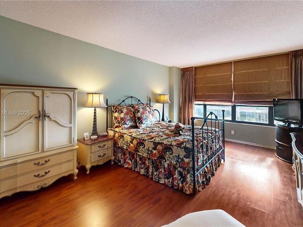 600 Three Islands Blvd 607, Hallandale Beach FL 33009