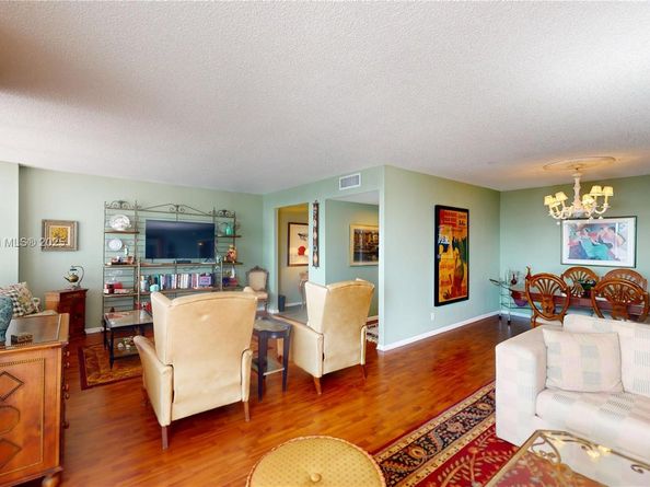 600 Three Islands Blvd 607, Hallandale Beach FL 33009