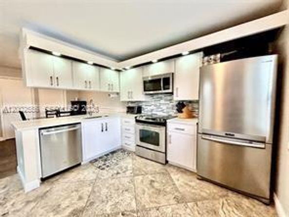 5801 Wheatley Ct, Boynton Beach FL 33436