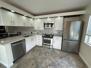 5801 Wheatley Ct, Boynton Beach FL 33436