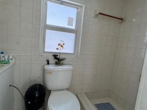 1664 SW 9th St, Miami FL 33135