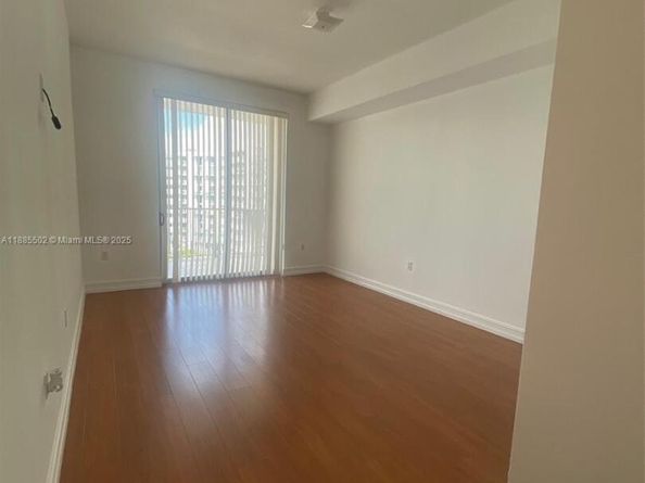 Undisclosed Address #A11885502, Hollywood FL 33020