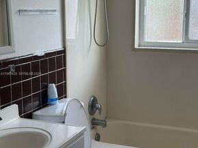 2458 Plunkett St, Hollywood FL 33020