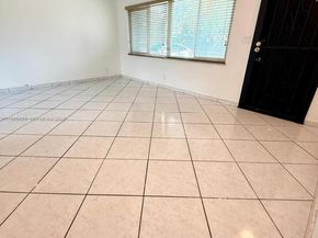 2458 Plunkett St, Hollywood FL 33020