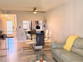 10405 Sunrise Lakes Blvd 202, Sunrise FL 33322