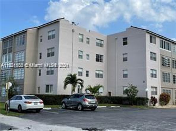 2831 Somerset Dr 206, Lauderdale Lakes FL 33311