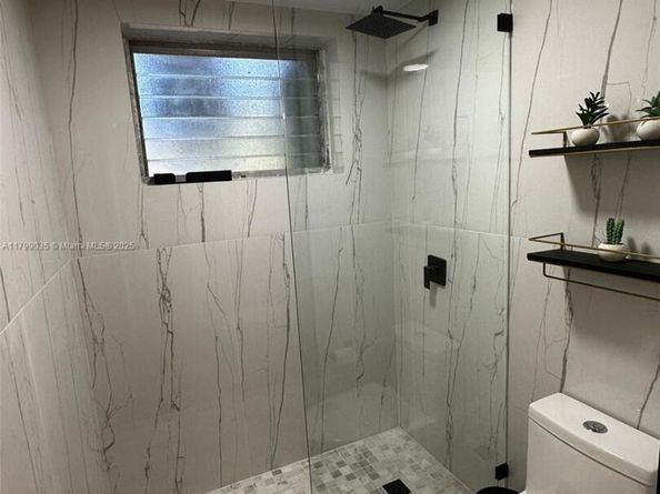 2624 NE 30th Pl 101B, Fort Lauderdale FL 33306