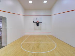 808 E Brickell Key Dr 2104, Miami FL 33131