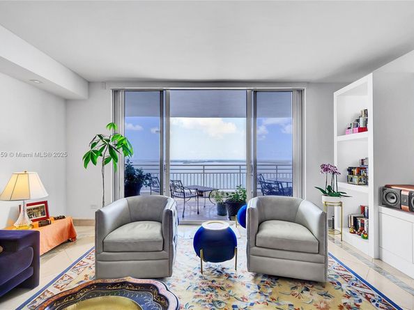 808 E Brickell Key Dr 2104, Miami FL 33131