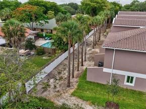 1563 NW 94th Way 09, Coral Springs FL 33071