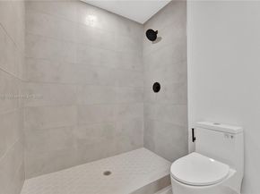 1563 NW 94th Way 09, Coral Springs FL 33071