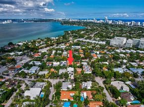 1021 W 46th St, Miami Beach FL 33140