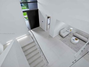 1021 W 46th St, Miami Beach FL 33140