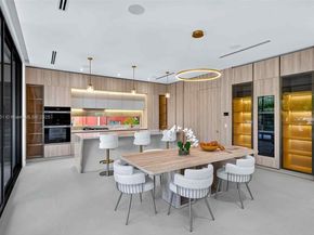 1021 W 46th St, Miami Beach FL 33140