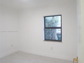 315 NW 127th St, North Miami FL 33168