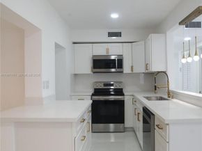 315 NW 127th St, North Miami FL 33168