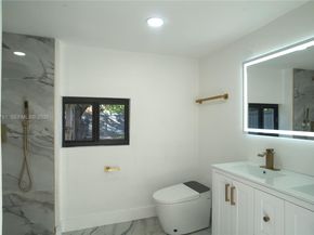 315 NW 127th St, North Miami FL 33168