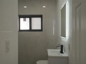 315 NW 127th St, North Miami FL 33168