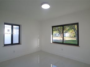 315 NW 127th St, North Miami FL 33168