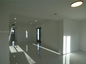 315 NW 127th St, North Miami FL 33168