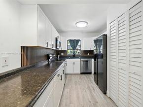 9074 NW 35th Pl, Sunrise FL 33351