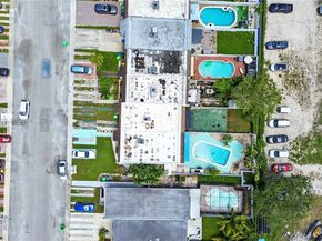 9074 NW 35th Pl, Sunrise FL 33351