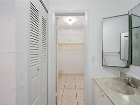 9074 NW 35th Pl, Sunrise FL 33351