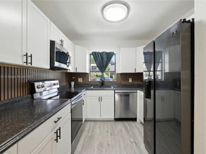 9074 NW 35th Pl, Sunrise FL 33351