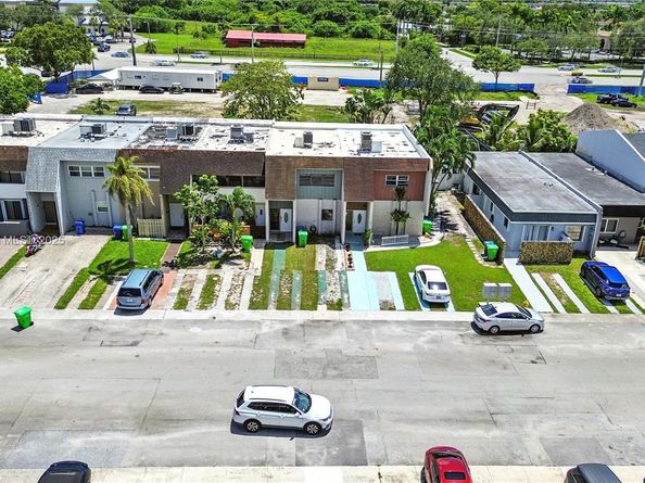 9074 NW 35th Pl, Sunrise FL 33351