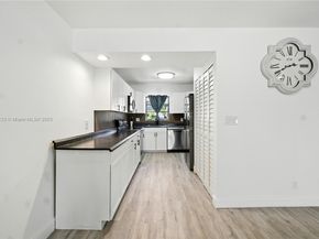 9074 NW 35th Pl, Sunrise FL 33351