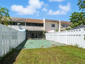 9074 NW 35th Pl, Sunrise FL 33351