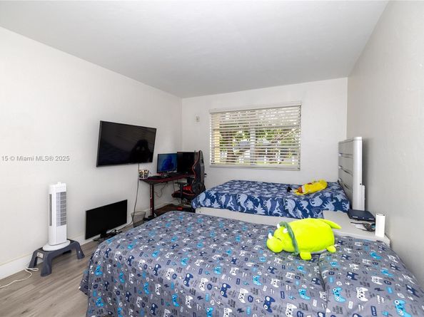 7823 Miller Dr C208, Miami FL 33155