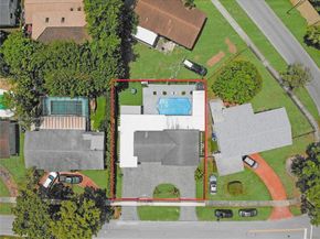 801 NW 172nd Ter, Miami Gardens FL 33169
