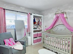 801 NW 172nd Ter, Miami Gardens FL 33169