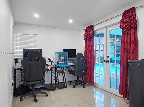 801 NW 172nd Ter, Miami Gardens FL 33169