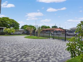 801 NW 172nd Ter, Miami Gardens FL 33169
