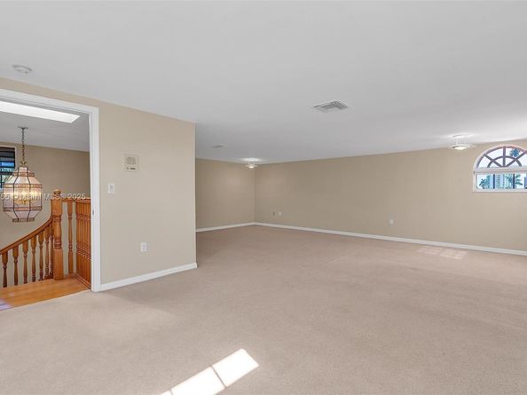 5309 Alton Rd, Miami Beach FL 33140