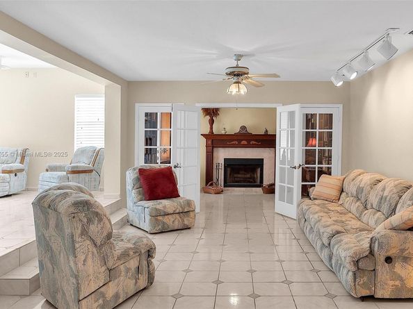 5309 Alton Rd, Miami Beach FL 33140