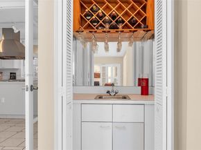 5309 Alton Rd, Miami Beach FL 33140