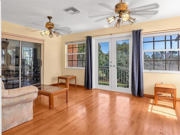 5309 Alton Rd, Miami Beach FL 33140
