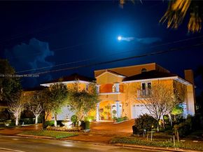 5309 Alton Rd, Miami Beach FL 33140