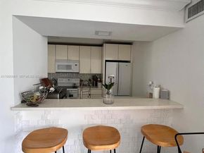 6955 NW 186th St F104, Hialeah FL 33015