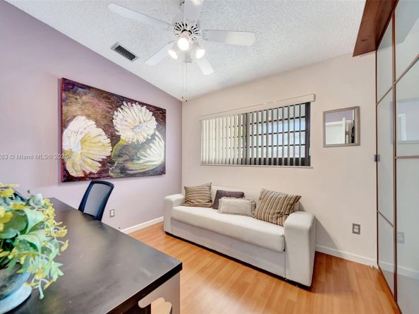 18224 Mediterranean Blvd 61706, Hialeah FL 33015