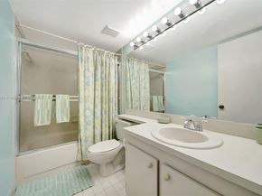 18224 Mediterranean Blvd 61706, Hialeah FL 33015