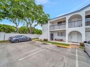 18224 Mediterranean Blvd 61706, Hialeah FL 33015